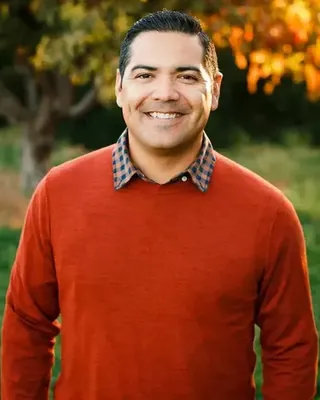 Gabe Trevizo, HomeSmart agent and Arizona Certified Residential Appraiser